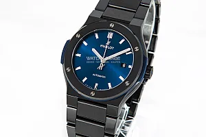 04368_watchlounge_lo.jpg