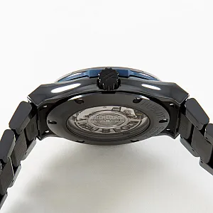 04369_watchlounge_lo.jpg