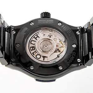 04371_watchlounge_lo.jpg