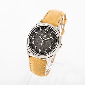 04428_watchlounge_lo.jpg