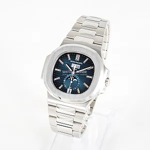 04440_watchlounge_lo.jpg