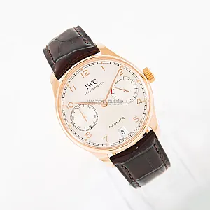 04518_watchlounge_lo.jpg