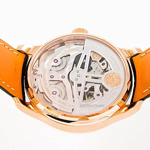 04524_watchlounge_lo.jpg