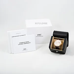 04527_watchlounge_lo.jpg