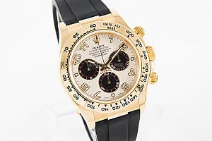 04531_watchlounge_lo.jpg
