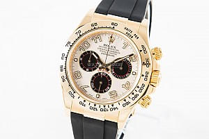 04532_watchlounge_lo.jpg