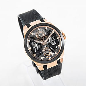 04555_watchlounge_lo.jpg