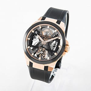 04556_watchlounge_lo.jpg