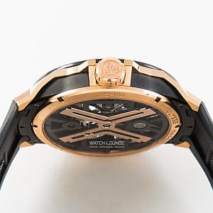 04558_watchlounge_lo.jpg