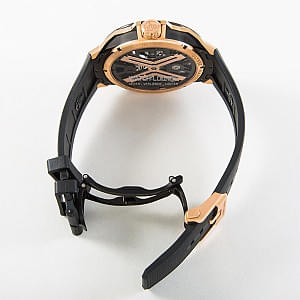 04561_watchlounge_lo.jpg