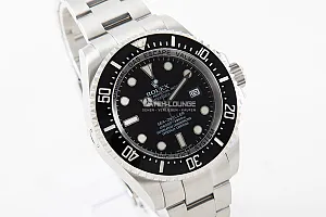 04626_watchlounge_lo_1.jpg