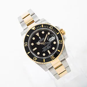 04674_watchlounge_lo.jpg