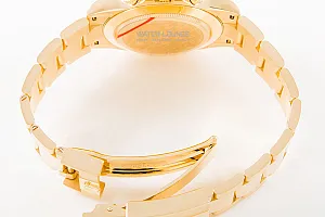 04808_watchlounge_lo_1.jpg