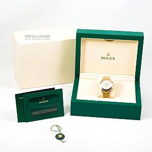 04810_watchlounge_lo_1.jpg