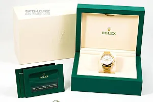 04810_watchlounge_lo_1.jpg