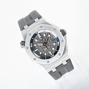 05054_watchlounge_lo.jpg