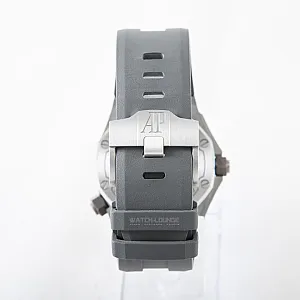 05062_watchlounge_lo.jpg