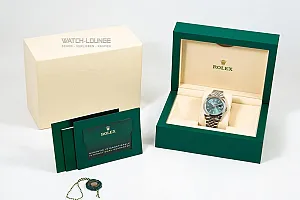 05157_watchlounge_lo.jpg