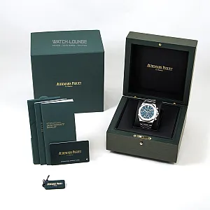 05179_watchlounge_lo.jpg