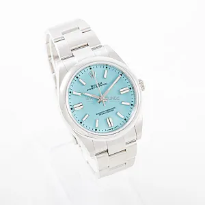 05183_watchlounge_lo.jpg