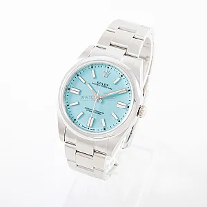05184_watchlounge_lo.jpg