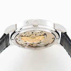 05209_watchlounge_lo.jpg