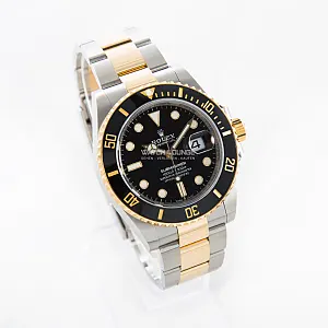 05240_watchlounge_lo_2.jpg