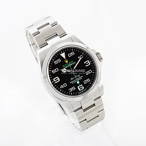 05291_watchlounge_lo.jpg