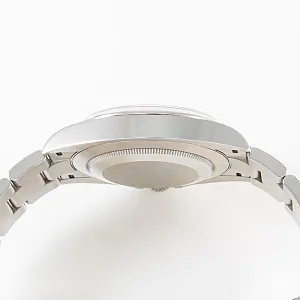 05294_watchlounge_lo.jpg