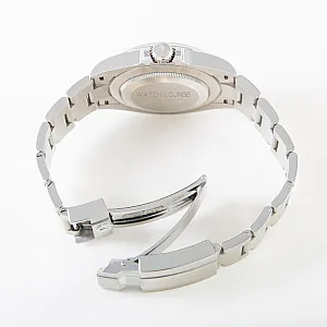 05295_watchlounge_lo.jpg
