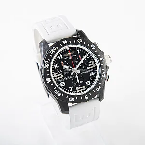 05302_watchlounge_lo.jpg