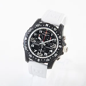 05303_watchlounge_lo.jpg