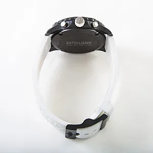 05306_watchlounge_lo.jpg