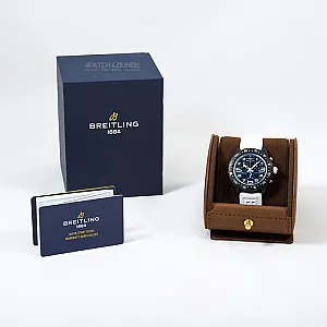 05308_watchlounge_lo.jpg