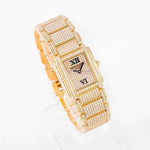 05574_watchlounge_lo.jpg