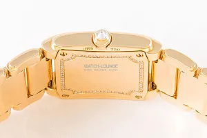 05576_watchlounge_lo.jpg