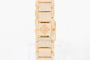 05579_watchlounge_lo.jpg