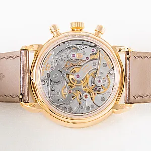 05588_watchlounge_lo.jpg