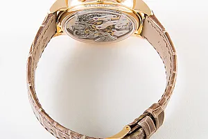05589_watchlounge_lo.jpg