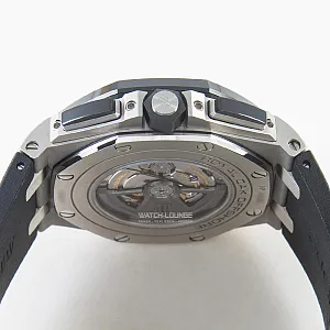05619_watchlounge_lo.jpg