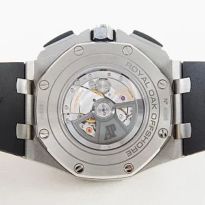05621_watchlounge_lo.jpg