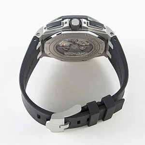 05622_watchlounge_lo.jpg