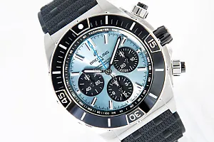 05628_watchlounge_lo.jpg