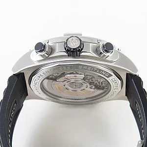 05632_watchlounge_lo_1.jpg
