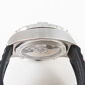 05633_watchlounge_lo_1.jpg