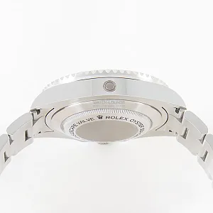 05656_watchlounge_lo.jpg