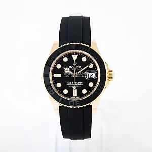 05754_watchlounge_lo.jpg
