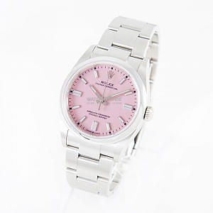 05931_watchlounge_lo.jpg