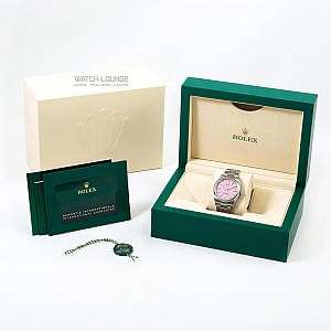 05936_watchlounge_lo.jpg