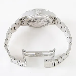 06011_watchlounge_lo_1.jpg